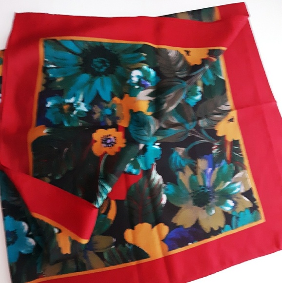 Vintage Mod Floral Large Square Scarf - Picture 5 of 7